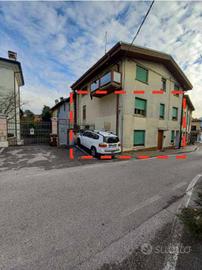 Immobile in asta di 172 m² con 4 locali a Cogollo 