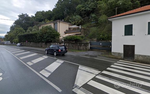 Trilocale con DUE CAMERE e POSTO AUTO zona Fornola