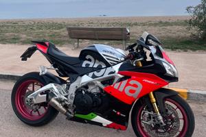 Aprilia RSV4 rf