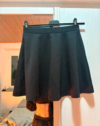 Gonna nera svasata SHEIN XS – mini skirt basic