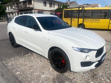 Maserati Levante euro 16.500