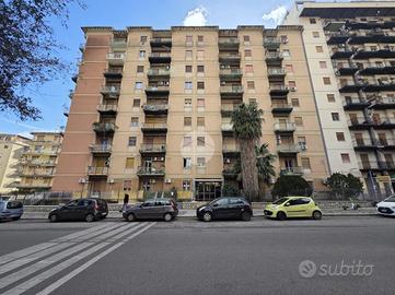 4 LOCALI A PALERMO
