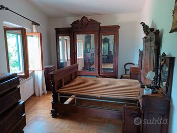 Camera da letto antica/vintage anni 20/30