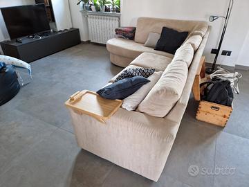 Divano angolare con penisola