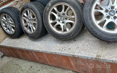 4 Cerchi in lega e  4 pneumatici BMW serie 3