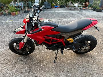 Hypermotard 821 2015