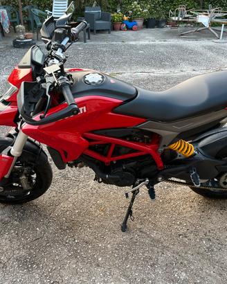 Hypermotard 821 2015