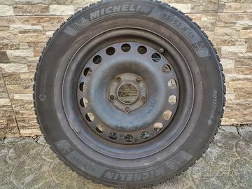 4 Gomme invernali Michelin 195/65 R15 + scorta