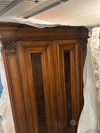 Armadio antiquario stile fiorentino