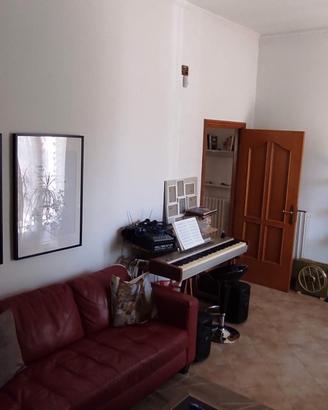 Indipendente, primo piano,3 camere matrimoniali