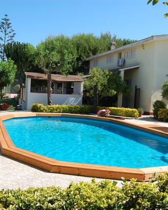 CASA VACANZA CON PISCINA E TENNIS ,100Mm DAL MARE