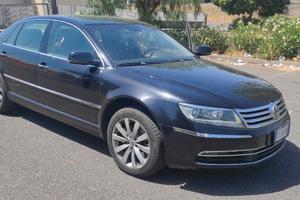 VOLKSWAGEN Phaeton