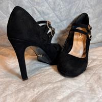Tacco in camoscio nero Gaudì 37