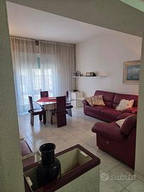 Zona vallemiano - 2 piano - 86 mq garage e cantina