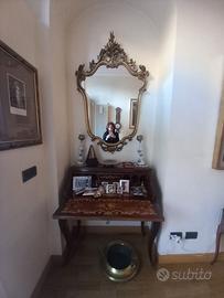 console e tavolino più specchio