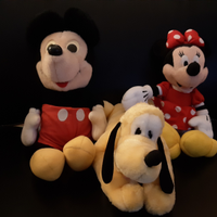 3 peluches disney