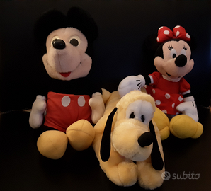 3 peluches disney