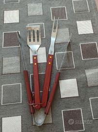 Attrezzi barbecue manico legno