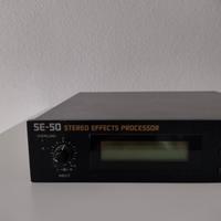 Processore effetti stereo Boss SE-50