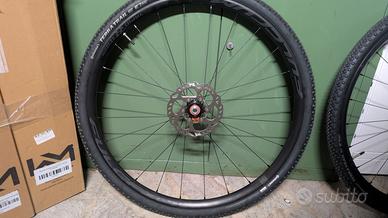 Ruote Fulcrum rapid red gravel