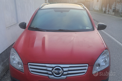 Nissan qasquai + 2. 7 posti