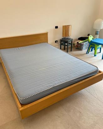 Letto matrimoniale francese