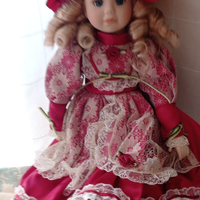 Bambola porcellana da collezione prezzo ribassato