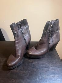 Stivaletto in pelle Cinti