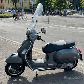 Vespa 300 GTS ie