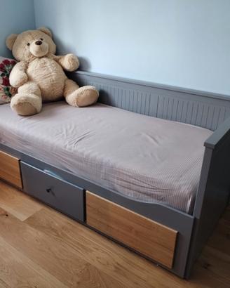 Letto ikea Hemnes con 2 materassi ,