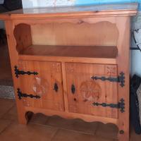 mobiletto in legno massello stile country