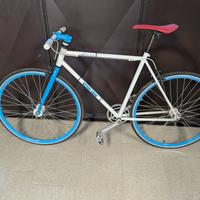 Bici a scatto fisso