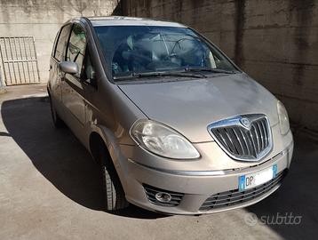 Lancia Musa 1.3 Mjt