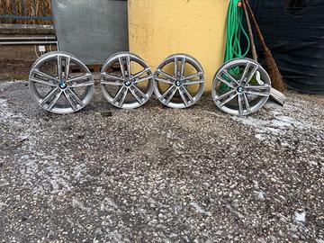 CERCHI IN LEGA BMW ORIGINALI MSPORT DA R17"
