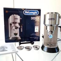 Macchina da caffè DELONGHI Dedica Style