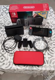 Nintendo Switch nera + custodia + 3 giochi