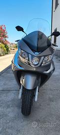 Scooter piaggio X10