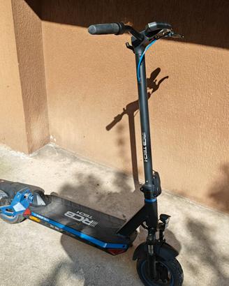 monopattino elettrico