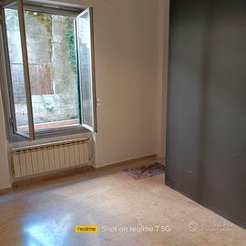 Genova Borgoratti bilocale con terrazzo