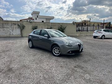 Alfa Romeo Giulietta 1.6 JTDm-2 120 CV Distinctive
