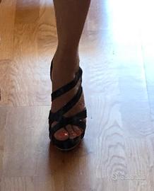 Sandali Romeo Gigli. Nuovo. Neri. 39