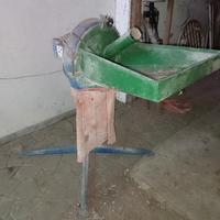 Mulino elettrico per mais funzionante 220v
