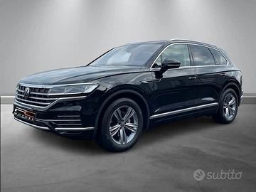 Volkswagen Touareg 3.0 V6 tdi ELEGANCE