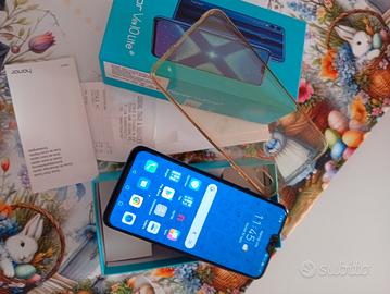 smartphone modello Honor View 10 Lite 