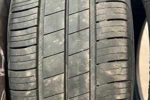 195/60R18 96H. Estivi