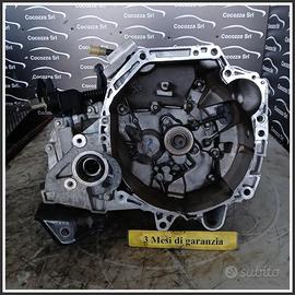 Cambi Manuali DACIA Sandero III B4D419