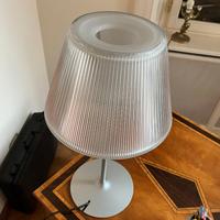 Flos Romeo Moon Table T1 - Philippe Starck