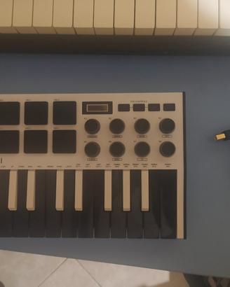 Akai mpc mini con cavo midi usb