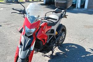 Ducati Hyperstrada 821