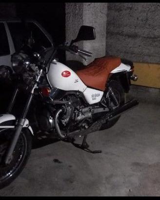 Moto nevada 